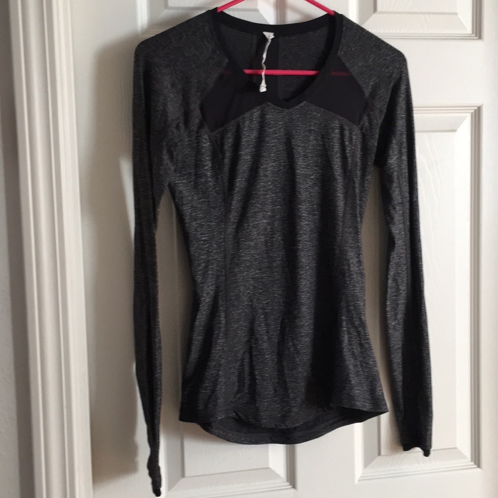 Lululemon Athletica Long sleeve top